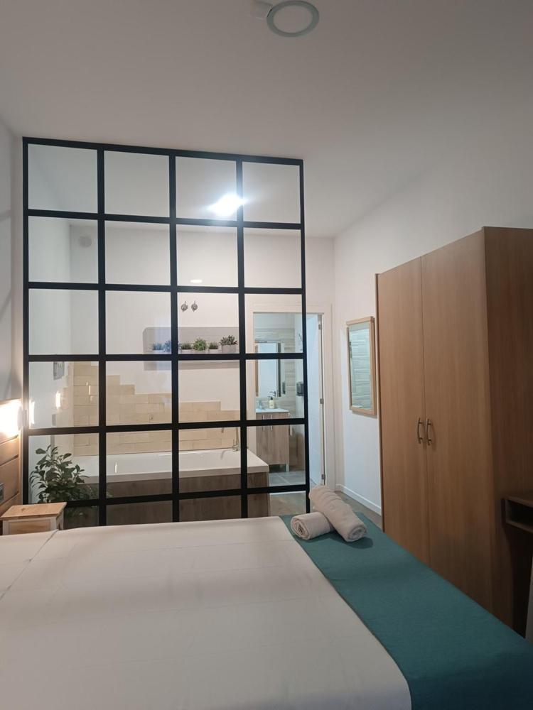Apartamentos Turisticos Avila Puerta De San Vicente 0-2 Dış mekan fotoğraf